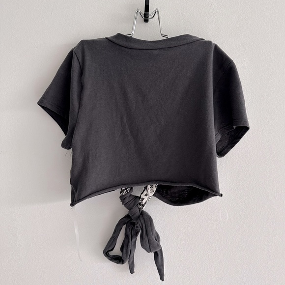 Cropped Graphic Moto Tee - Picture 4 of 11